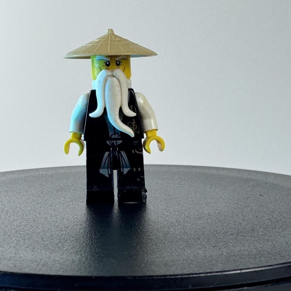 LEGO Ninjago Sensei Wu Minifigure NJO0026 Yellow Black White Beard Hat